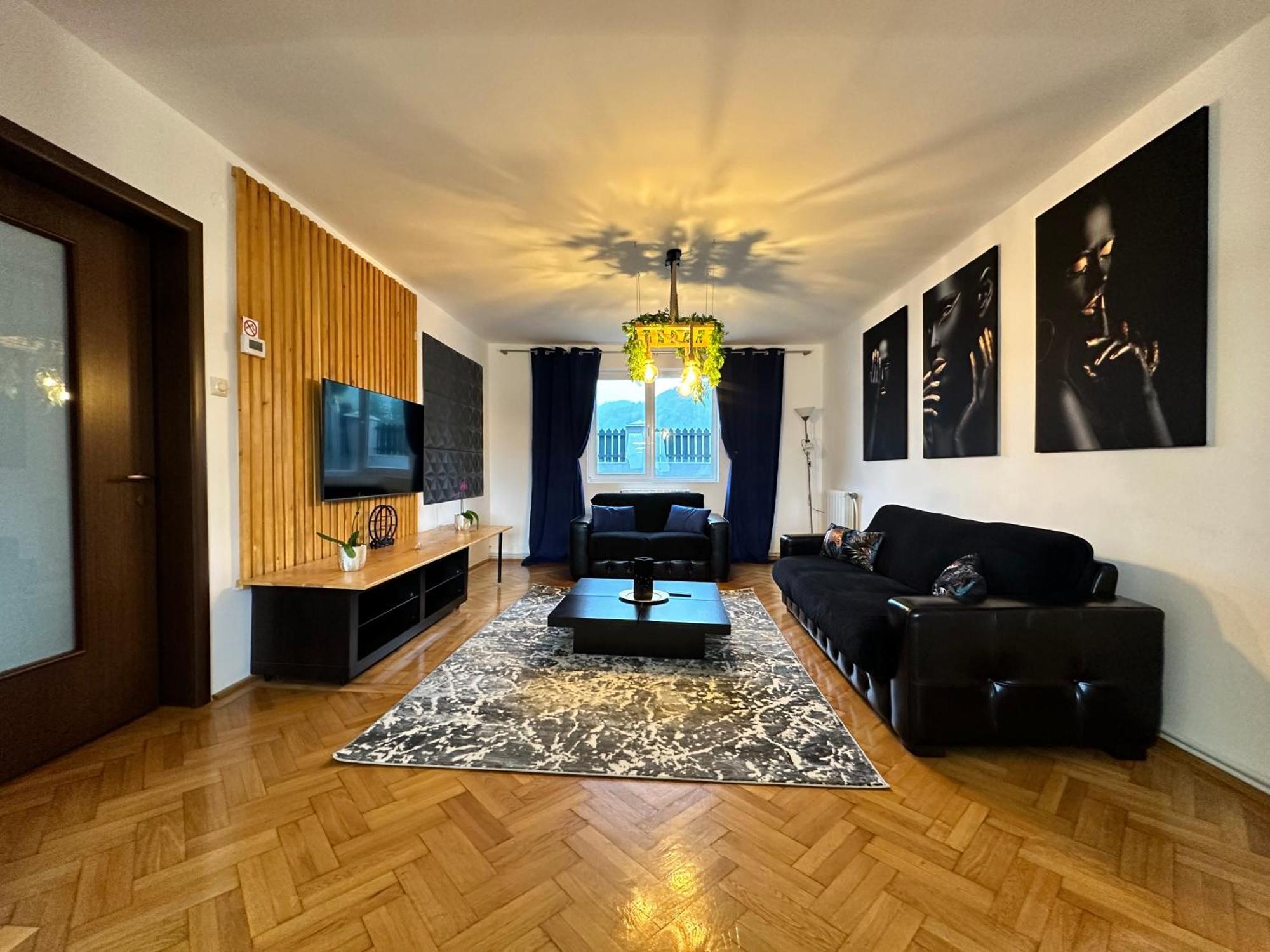 莫伊西德约斯Prater House Mountain View别墅 外观 照片